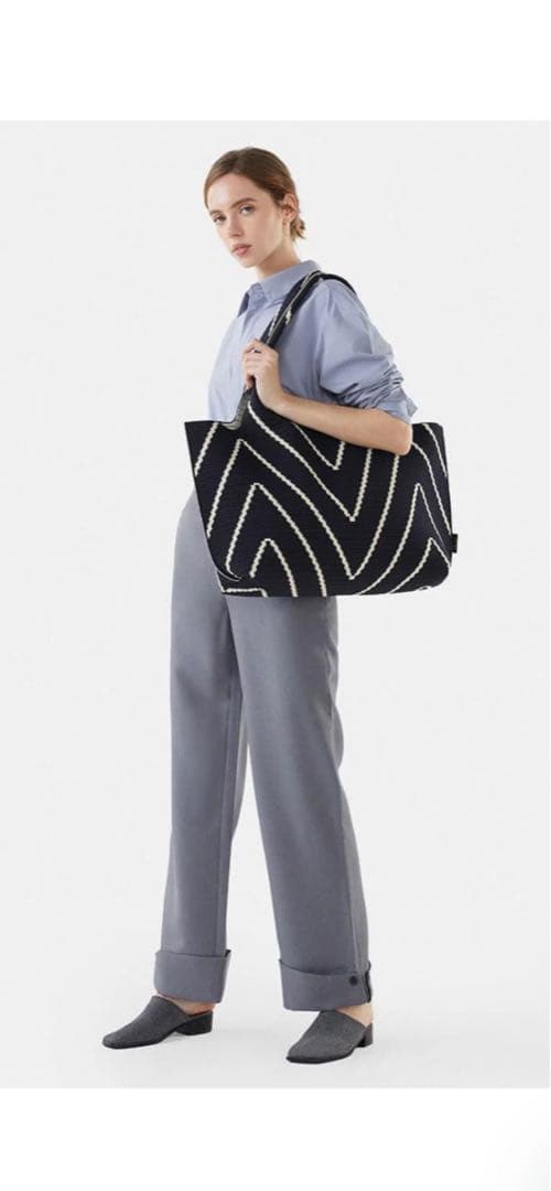 新品未使用最大値引きVIVAIA JAPAN 15Lバッグ ジグザグマザーズバッ