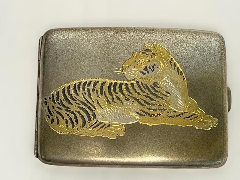 銀製 タバコケース 煙草入れ 虎紋　彫金　在銘　STERLING 950