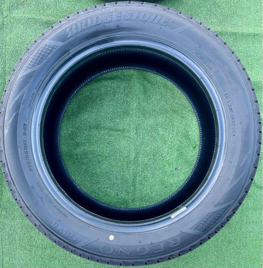 215/55 R17 BRIDGESTONE REGNOラジアルタイヤ2024年