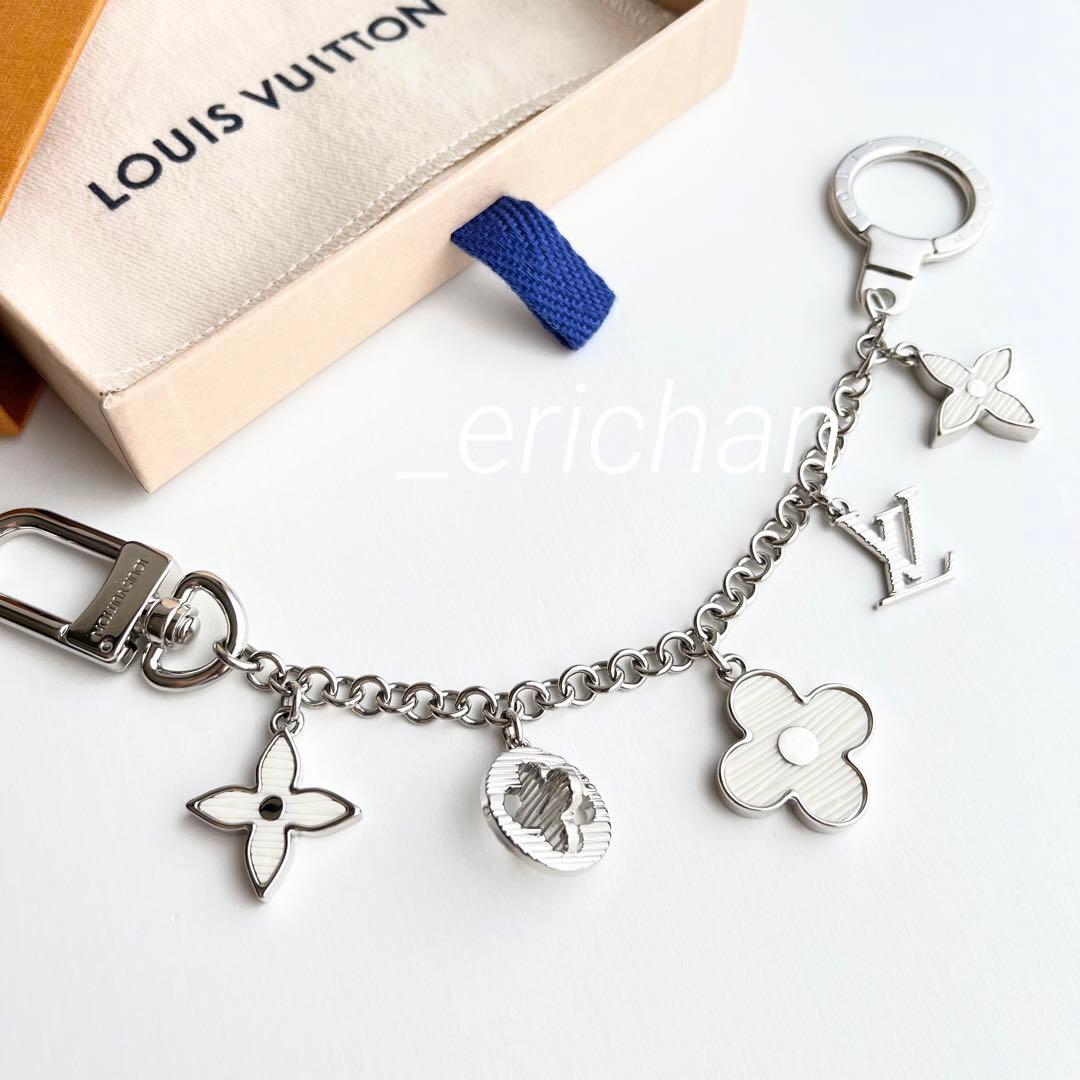 ルイヴィトン エピ チャーム ビジューサック シェンヌ フルール ドゥ 新品