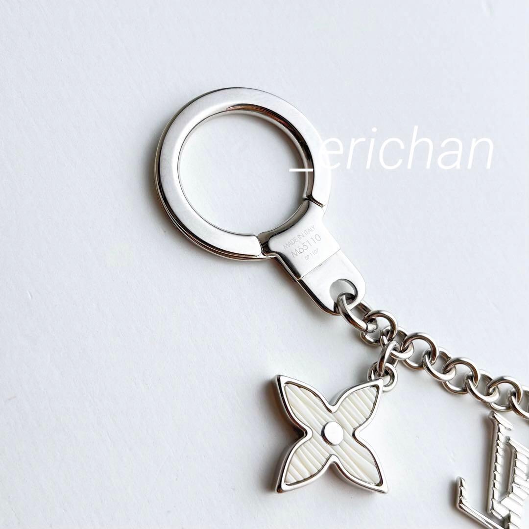 ルイヴィトン エピ チャーム ビジューサック シェンヌ フルール ドゥ 新品