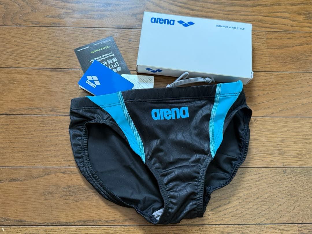 廃盤　新品　水球ヤンキース　アリーナ　競泳水着　競パン　x-python M