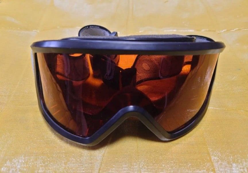 ティーチングベルト　トライスキー　幼児用ジュニア用スキーヘルメット　ゴーグル