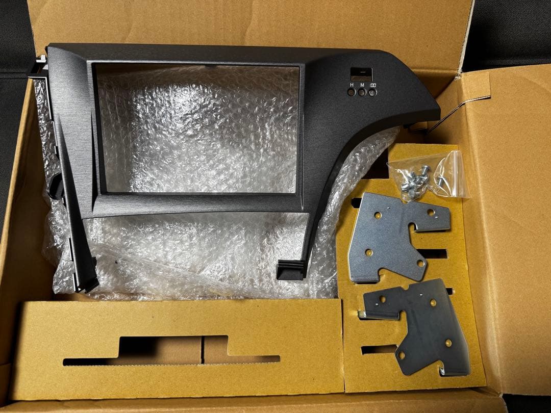 30プリウス後期用　8インチナビ用パネル