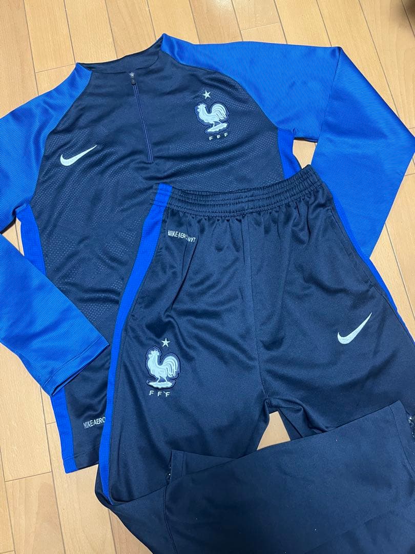 美品　NIKE フランス代表　ドリルトップ 上下セットアップ