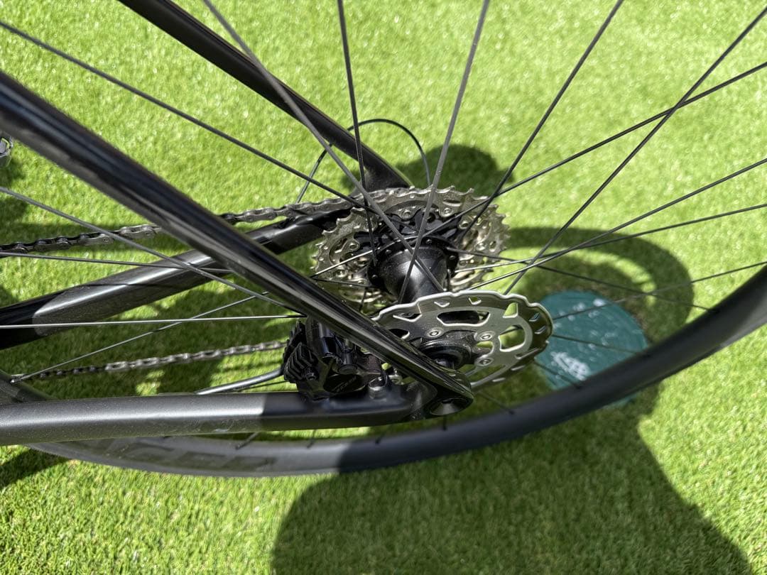 トレック マドン SL6 Gen8 Mサイズ　マットブラック