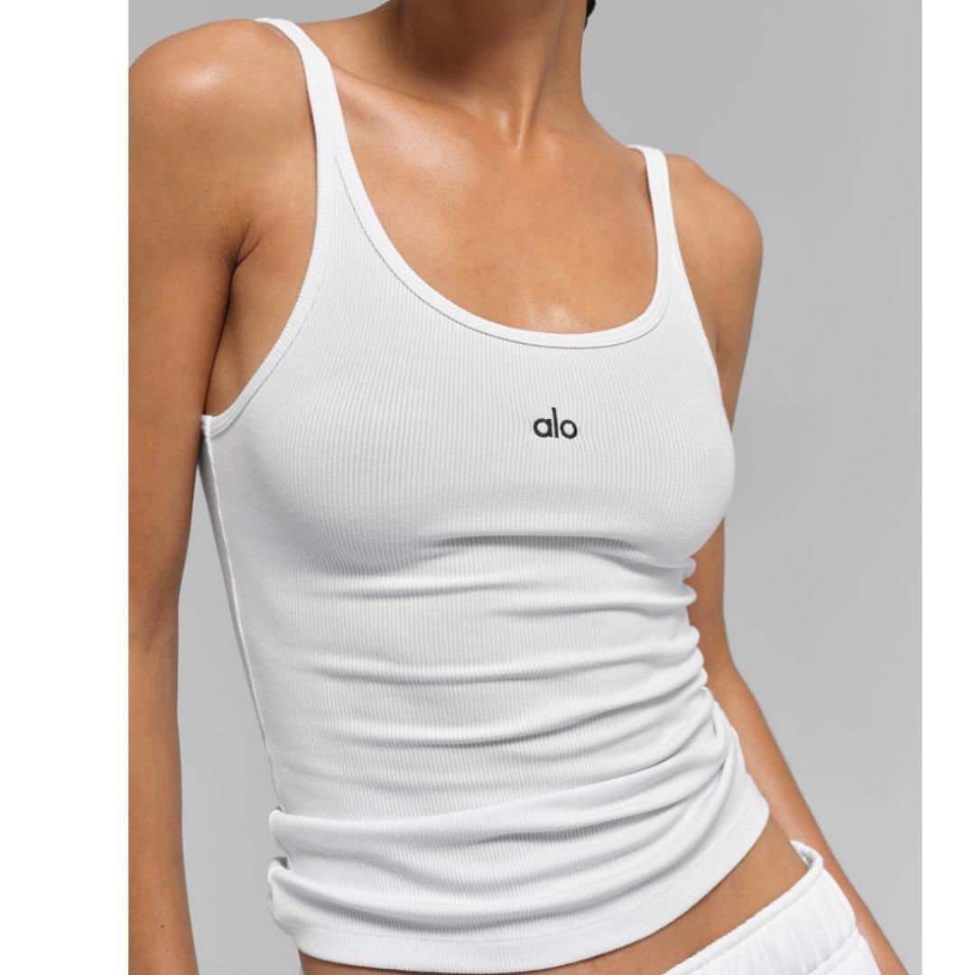 Alo yoga タンクトップ　ホワイト　白