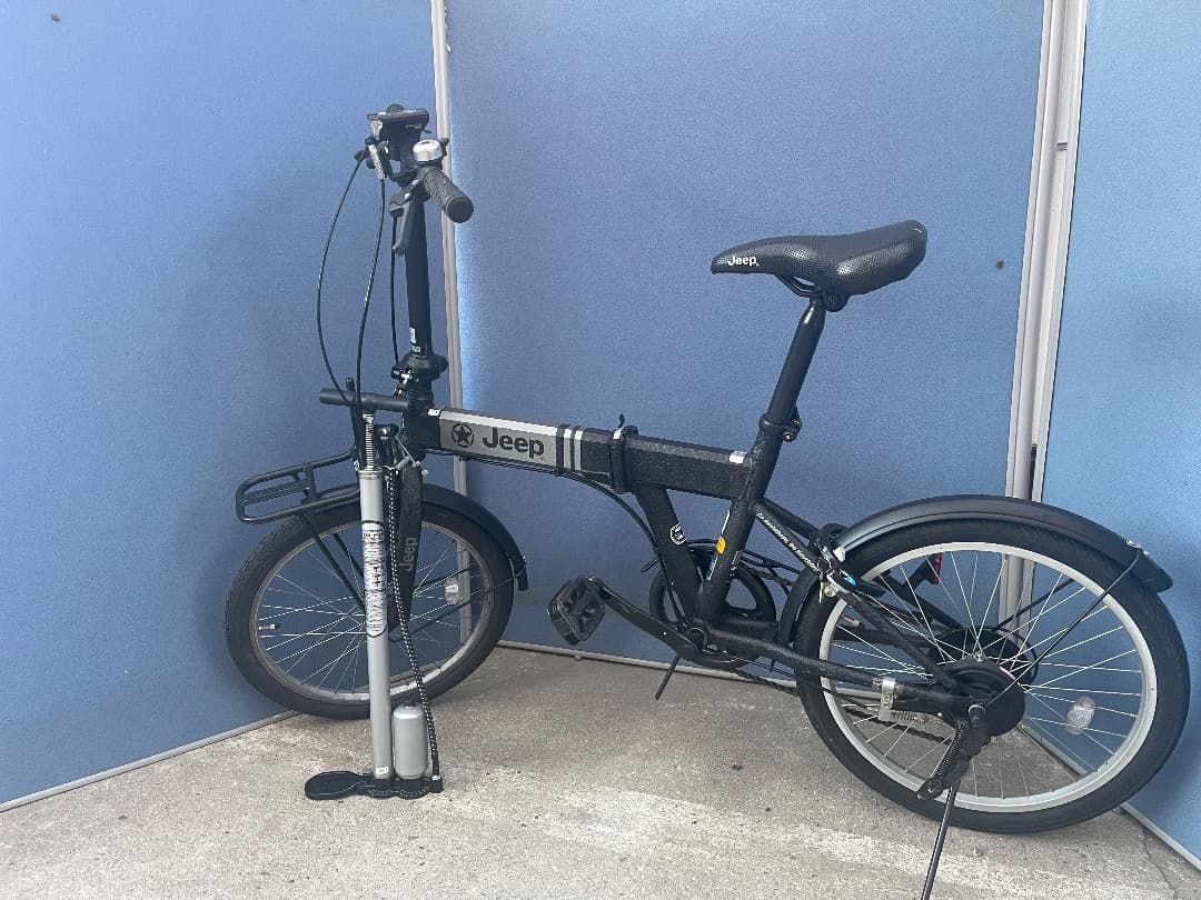 Jeep　[ジープ]　20インチ 折り畳み自転車　空気入付き　ブラック白斑点模様