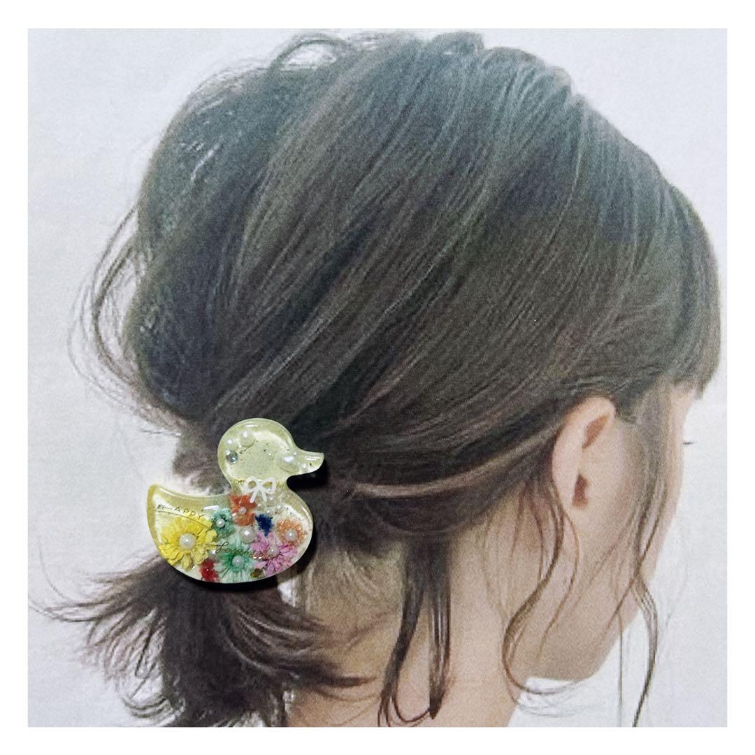 No 919❣️可愛いあひるさんレジンヘアゴム❣️٩(๑❛ᴗ❛๑)۶