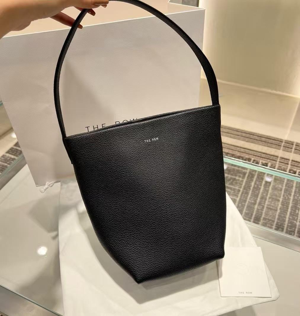 美品THE ROW ブラックレザートートバッグ