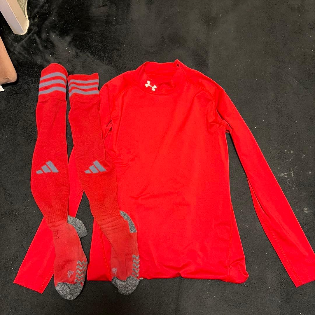 adidas 帝京第三サッカーウェア 91番 赤