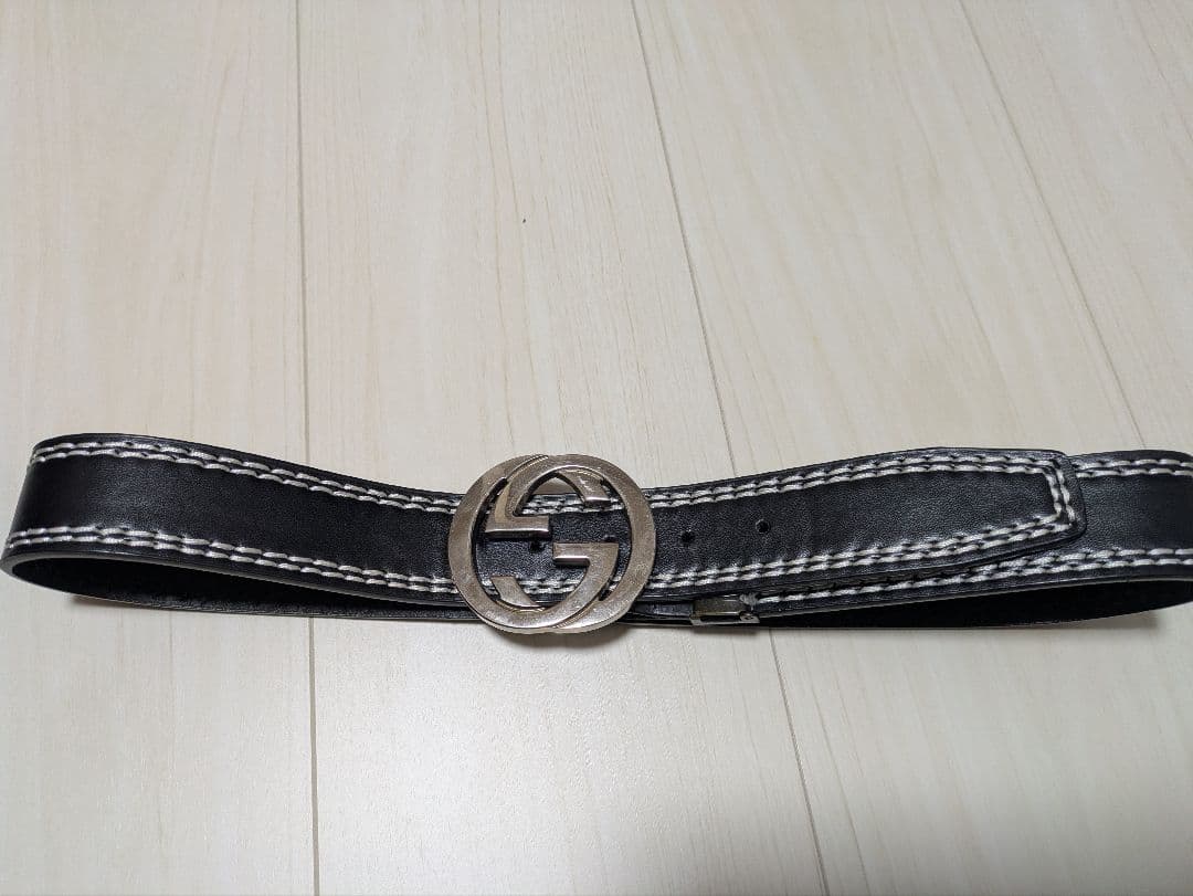 【値下げ】Gucci 黒レザーベルト GGロゴ