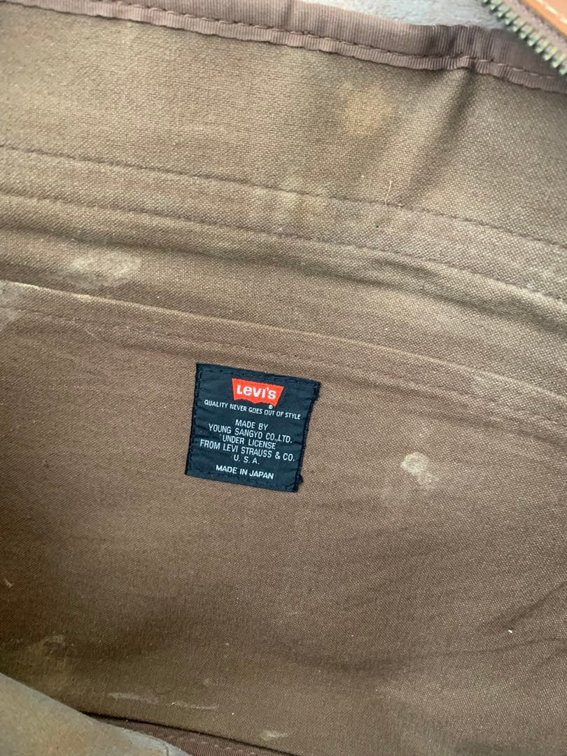 Levi's ヴィンテージ　レザーバッグ