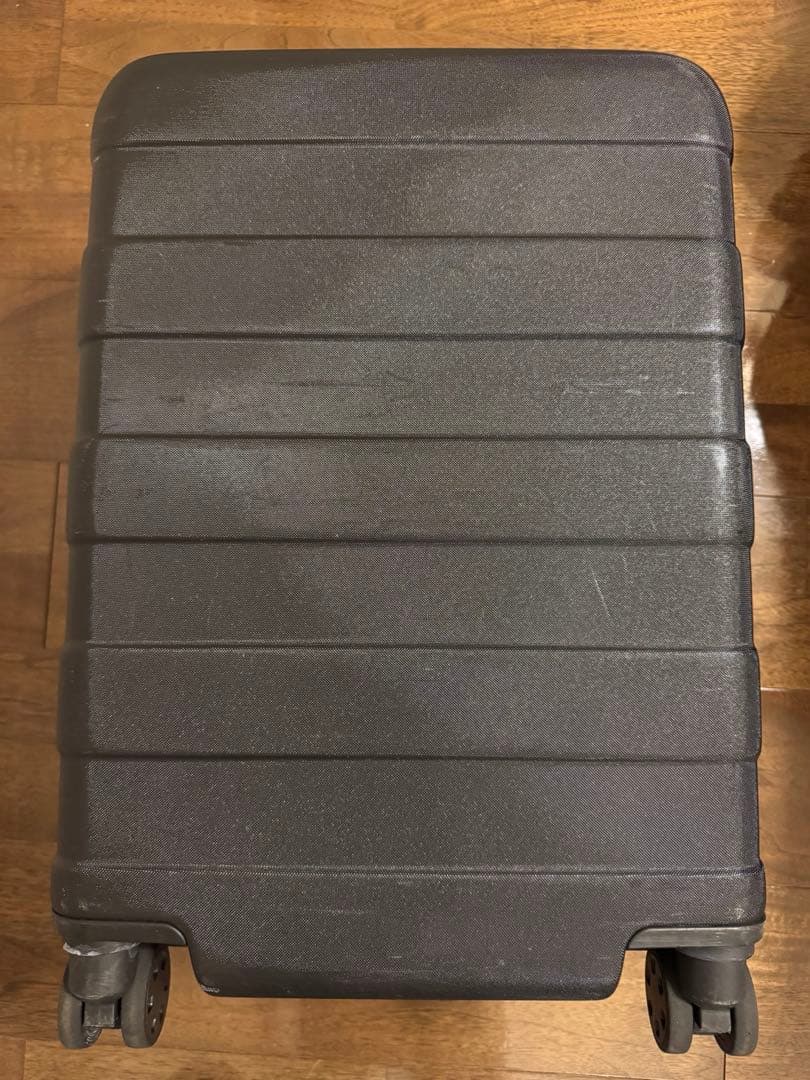 無印良品　バーを自由に調節できる　ハードキャリーケース（３６Ｌ）