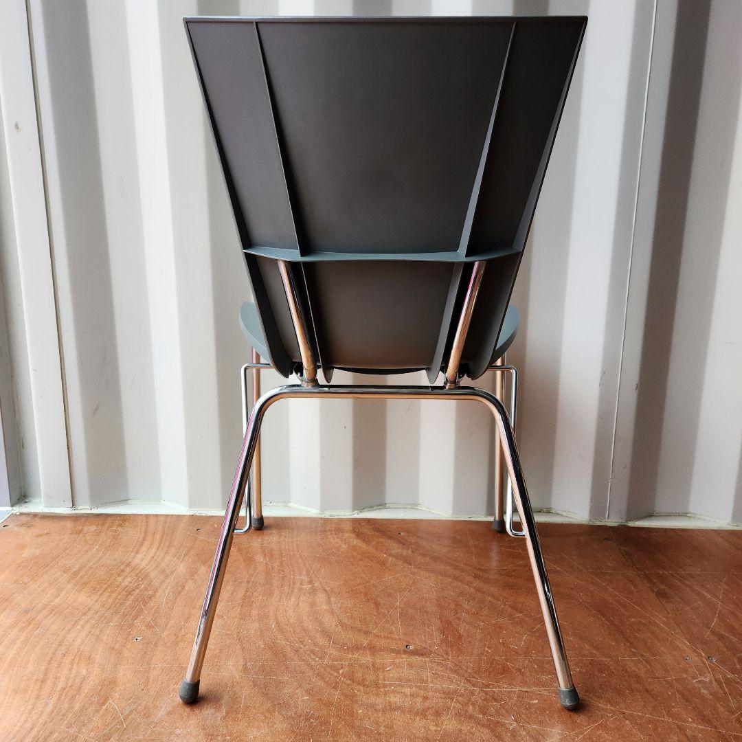 希少　SEGIS STORM スタッキングチェア　チャコール　italy