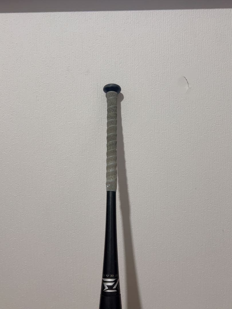 即購入OK！BEYOND MAX LEGACY 軟式用バット　84㌢　720㌘