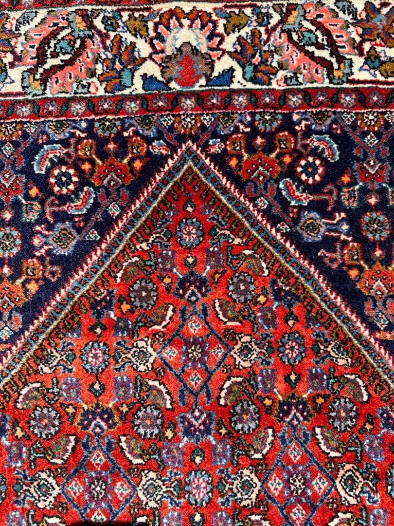 手織りペルシア絨毯　ビジャー産　サイズ約167x118cm ウール100%