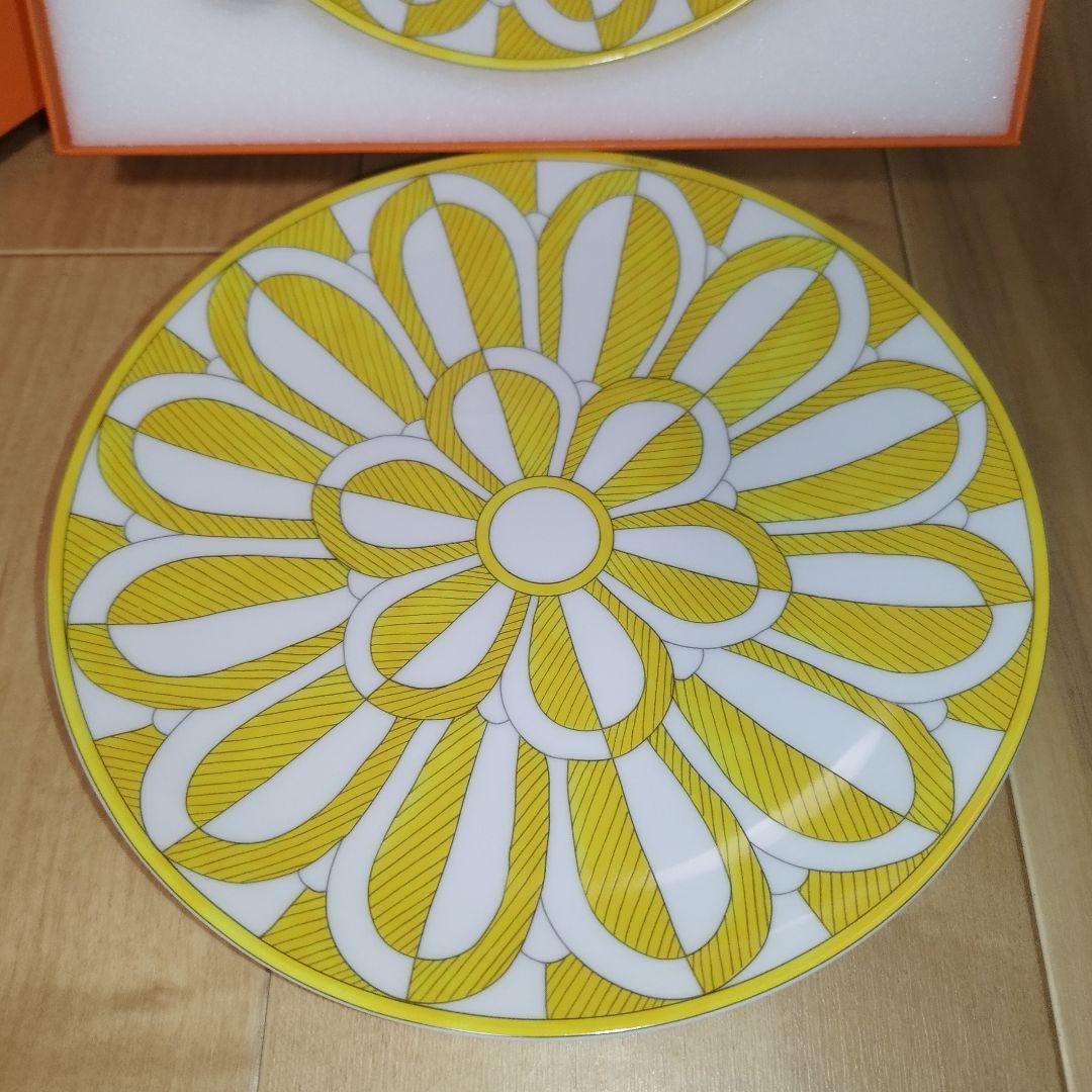 【美品】HERMES　ソレイユ・ドゥ・エルメス デザートプレートNo2　2枚