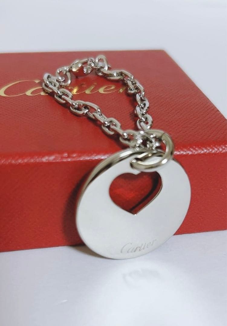 カルティエ　Cartier キーホルダー　ハート　箱付き