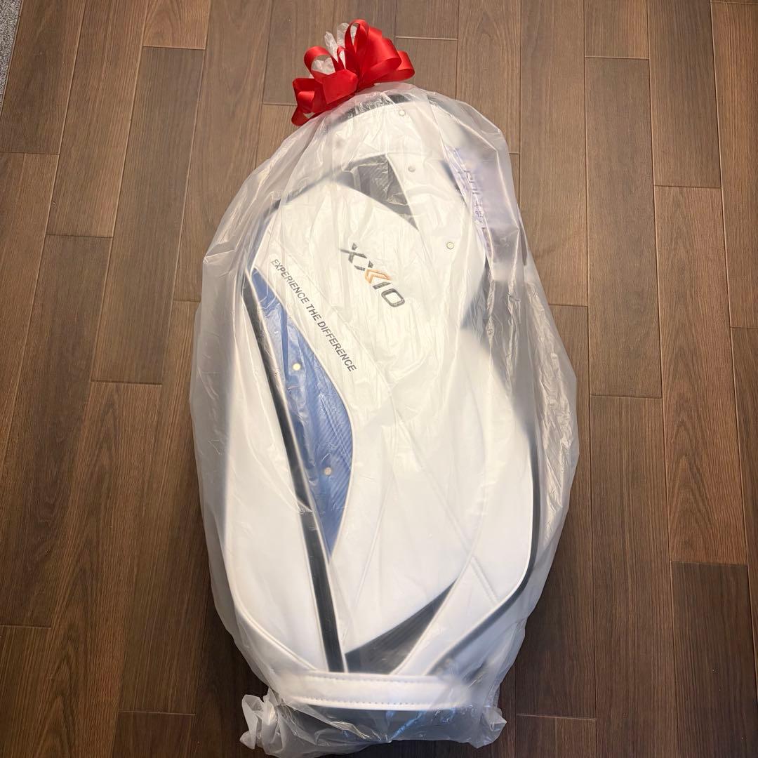 新品‼️未使用‼️ダンロップX xxio超軽量キャディーバック　ホワイト