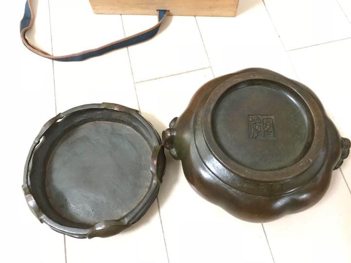 宣徳香炉　木箱付