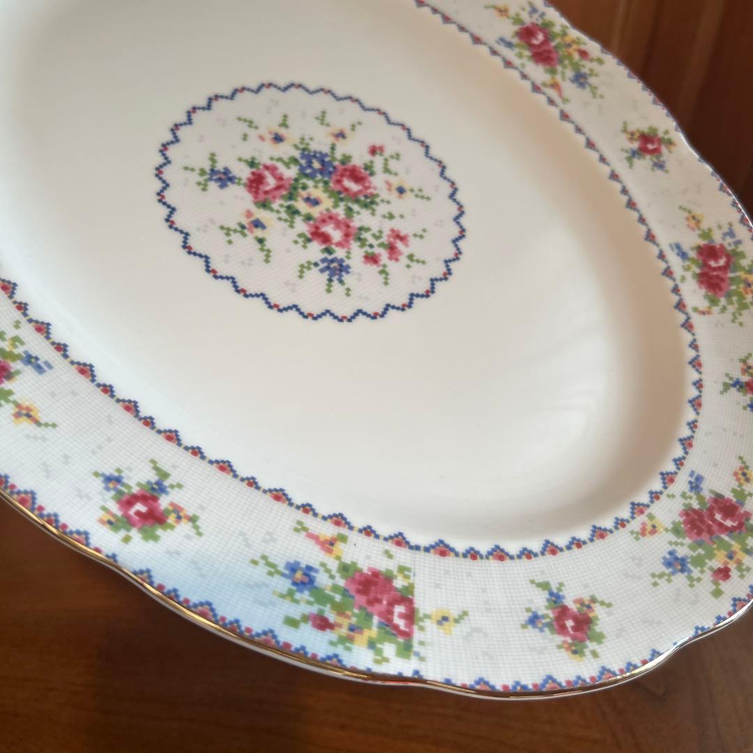 153◆ロイヤル・アルバート　楕円形サービングプラター　プチポワン