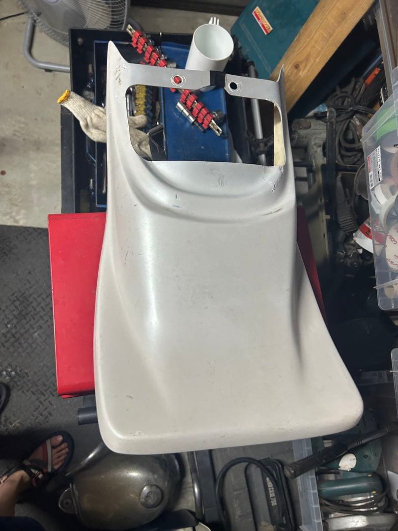 エイプ 50 テールカウル 白