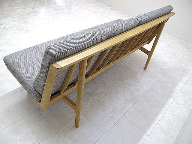 カリモク CW6013 オーク材3人掛け椅子ロング 　3人掛けソファ 約28万