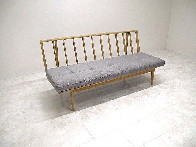 カリモク CW6013 オーク材3人掛け椅子ロング 　3人掛けソファ 約28万