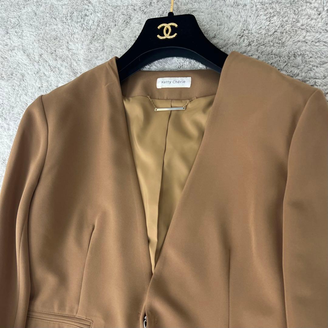 【新品未使用】Ketty Cherie ノーカラーパンツスーツ　セットアップ　L