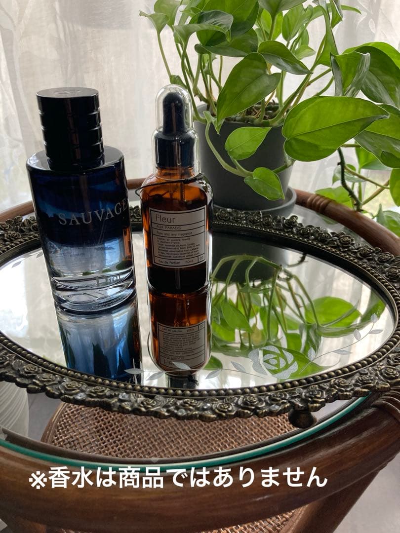 装飾的な楕円形ガラストレイ