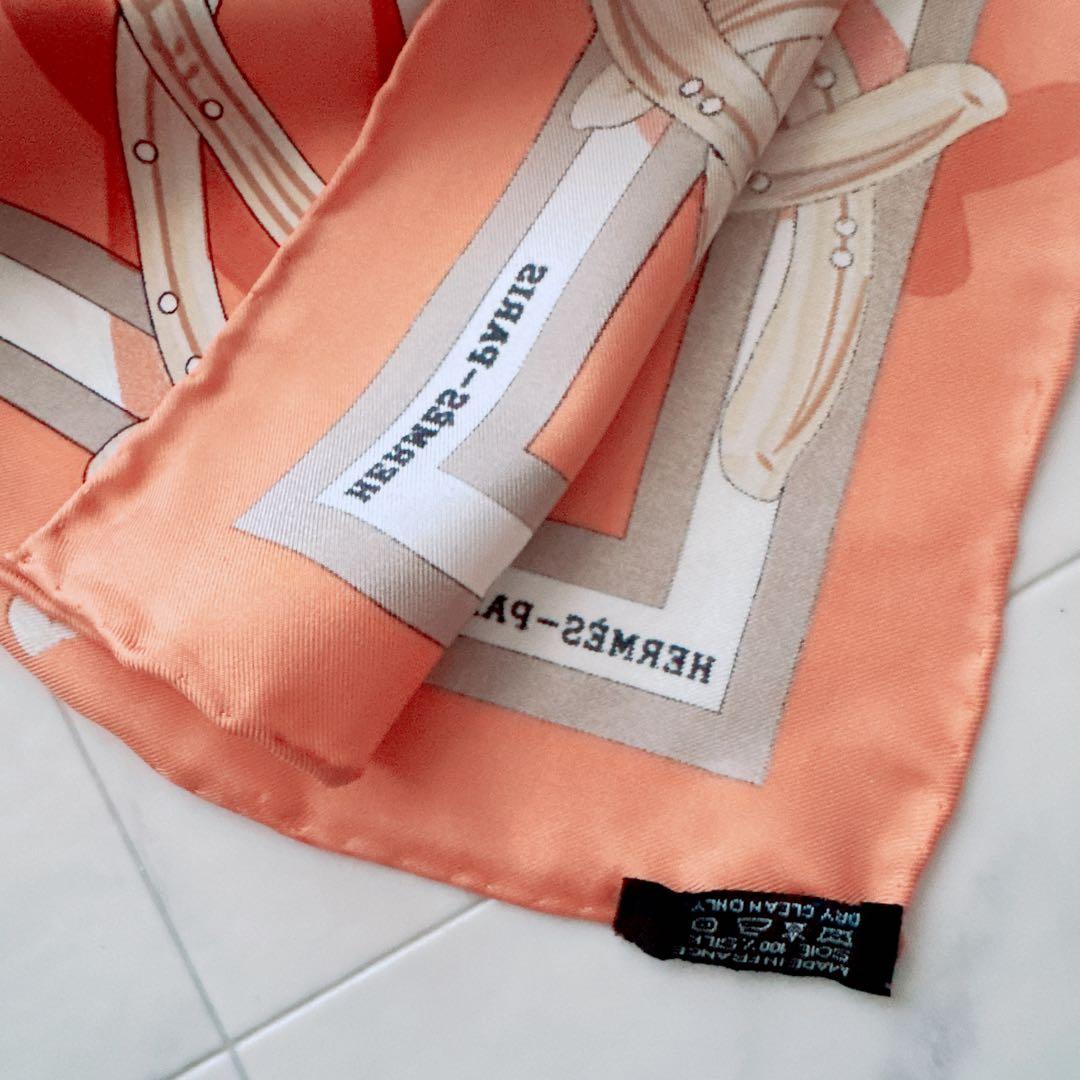 極美品　HERMES エルメス カレ90 馬柄 シルク100 スカーフ　オレンジ