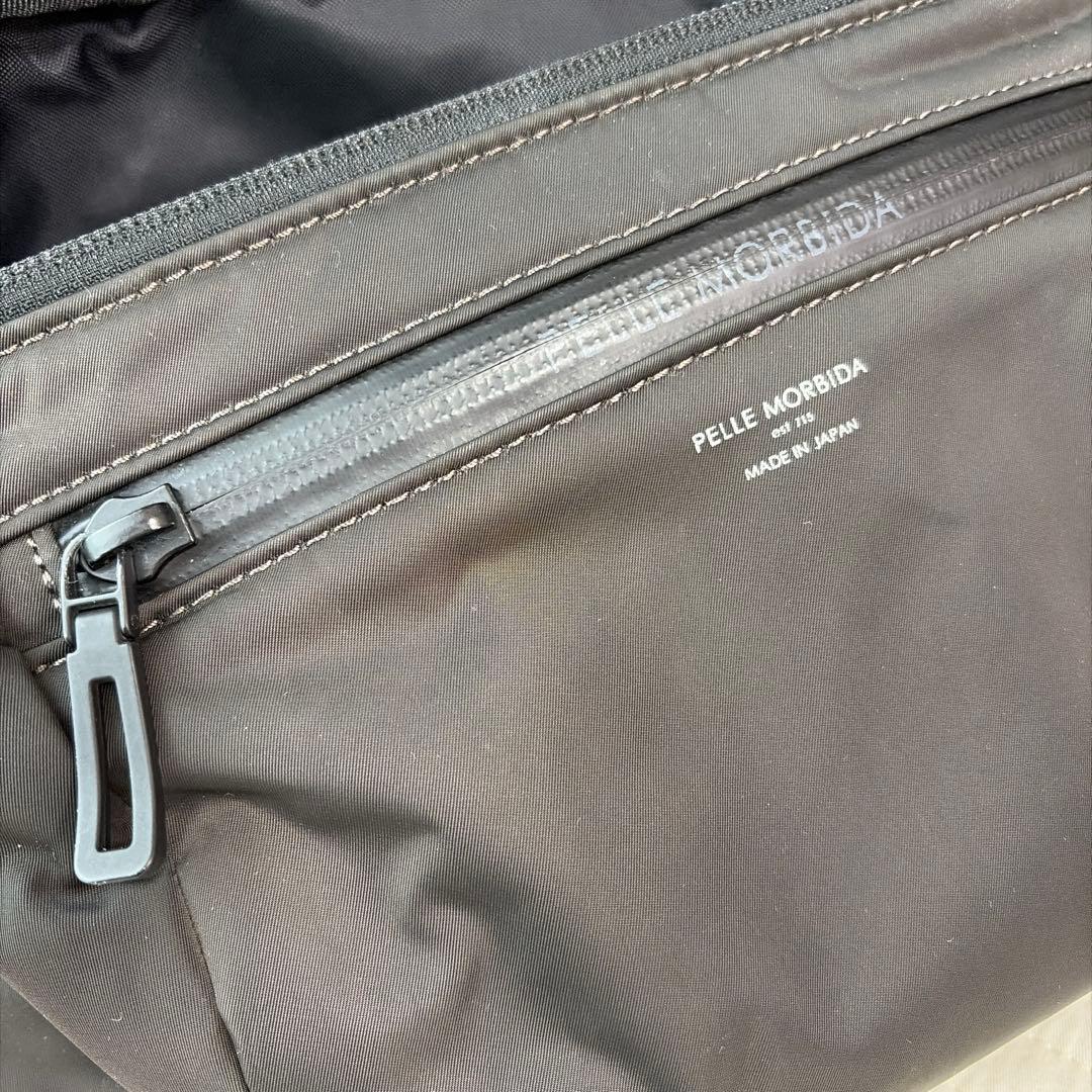PELLE MORBIDA ボディバッグ チャコール　ハイドロフォイル