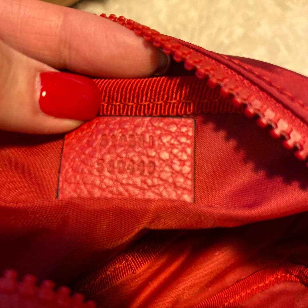 GUCCI新品ポーチ