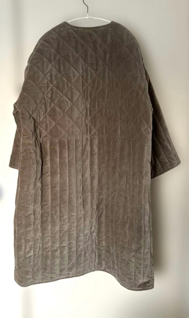 tumugu コットンベルベットキルティングコート　グレージュ