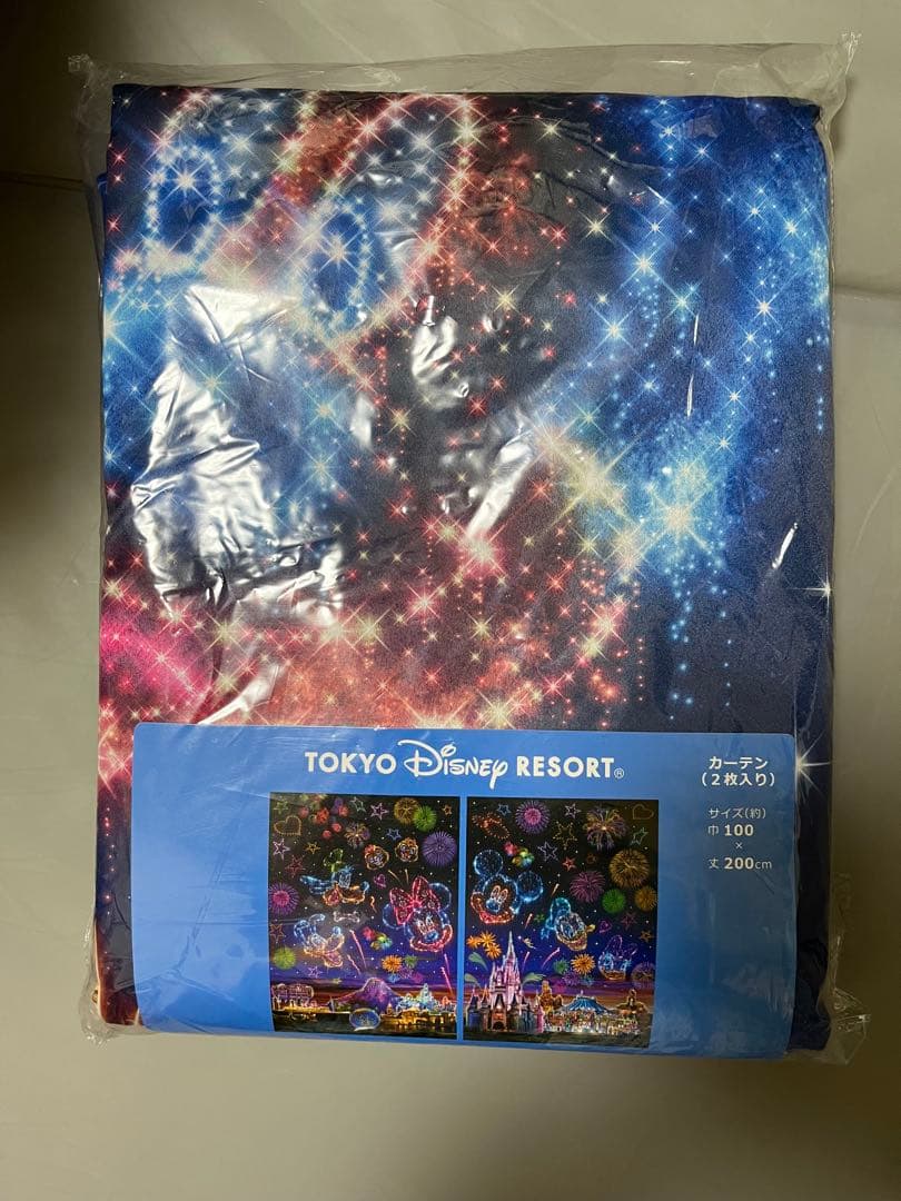 東京ディズニーリゾート 花火デザインカーテン 2枚入り　未開封