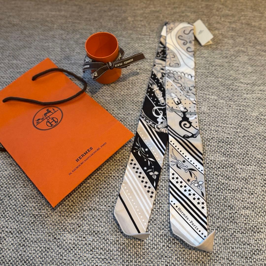 新品未使用★エルメス　ツイリー　アマゾンの祭典