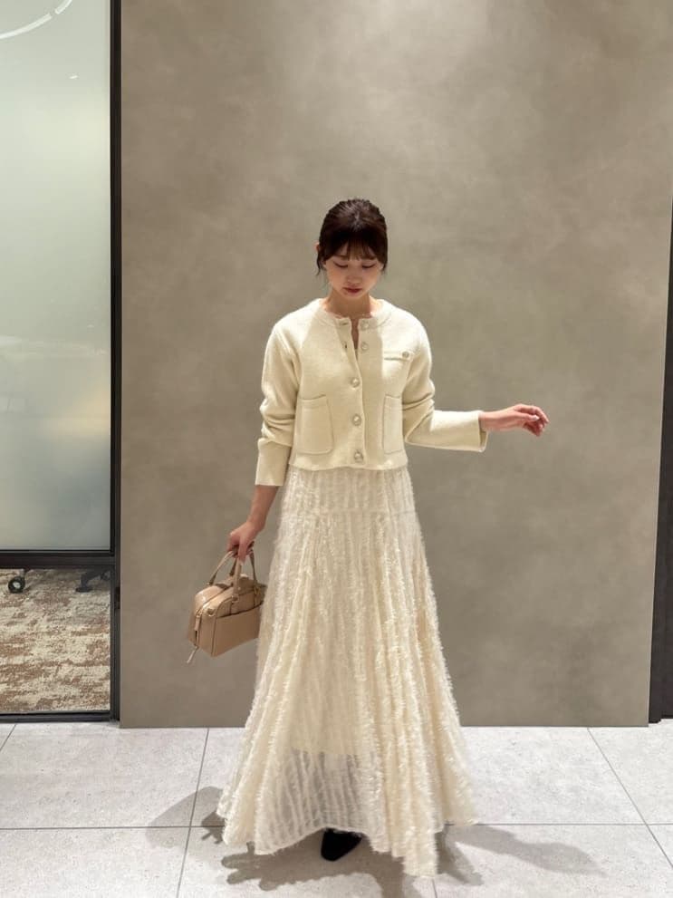 完売 新品タグ付 ココディール ウェーブフラッフィーフレアスカート オフホワイト