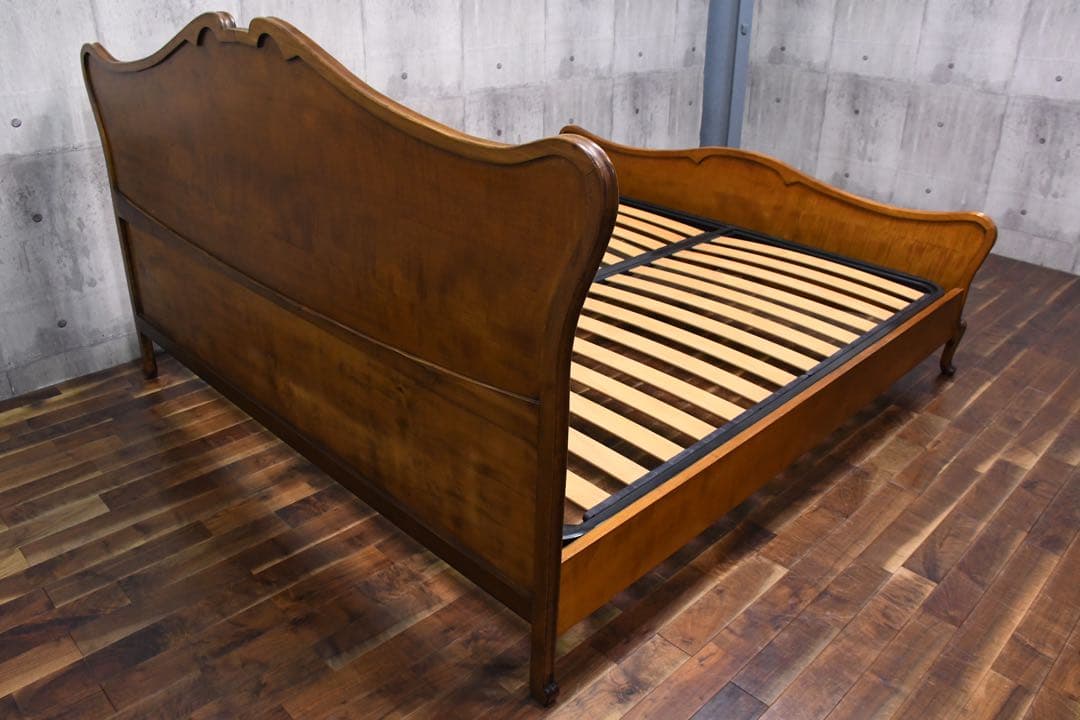 ECK30 展示品 Medea メデア クイーンサイズ ベッドフレーム 100万