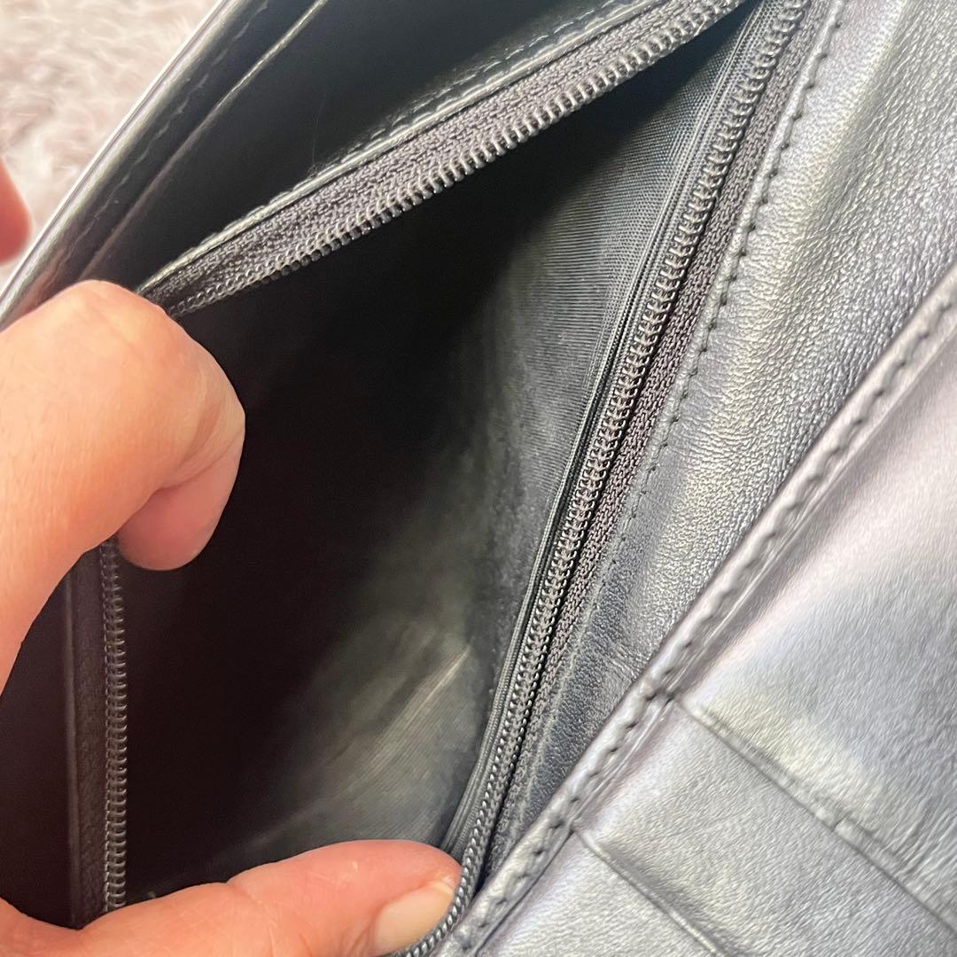 良品✨レア　GUCCI 長財布　スタッズ　GGキャンバス ブラック　メンズ