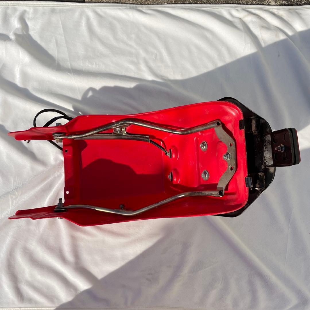 ホンダXL125R（JD04前期型）リアフェンダーASSY