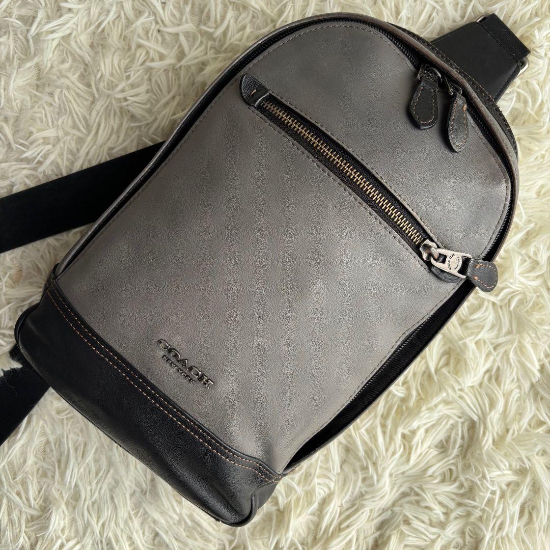 ※ユウイチ※　　　　　　　　　　　　　　　【超人気 良品】コーチ