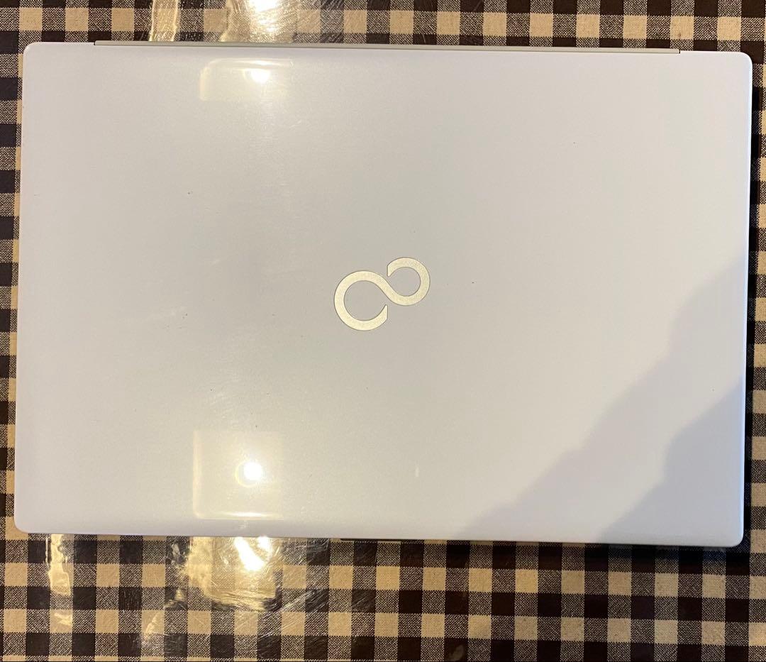 中古　LIFEBOOK AH50/E1 FMVA50E1W プレミアムホワイト