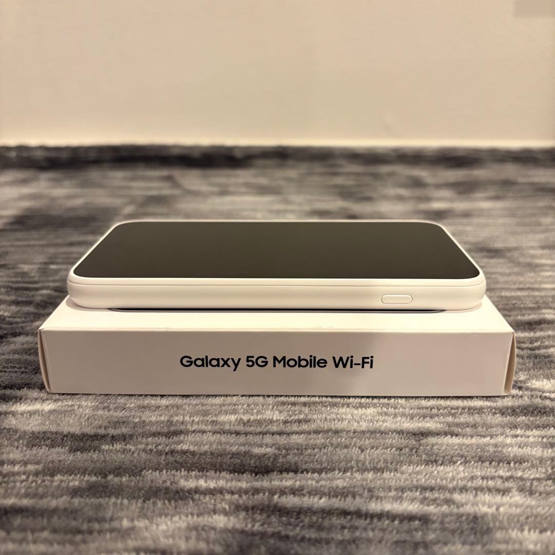 【未使用展示品】Galaxy 5G Mobile Wi-Fi SCR01