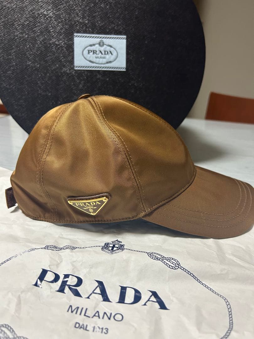 正規品&美品　PRADA ベースボールキャップ S サイズ　現行品