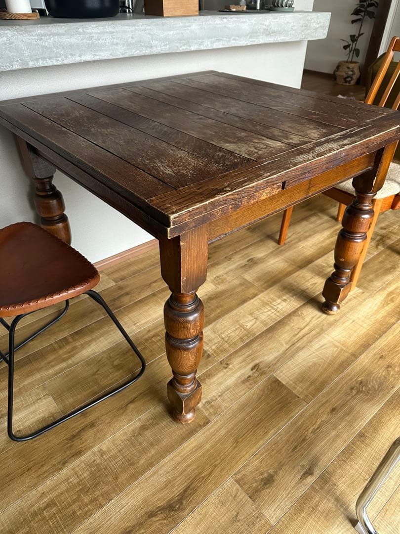 木製カントリースタイルダイニングテーブル