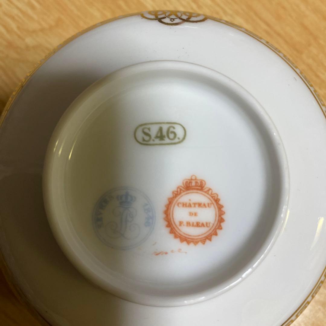 セーブル スープカップとソーサー