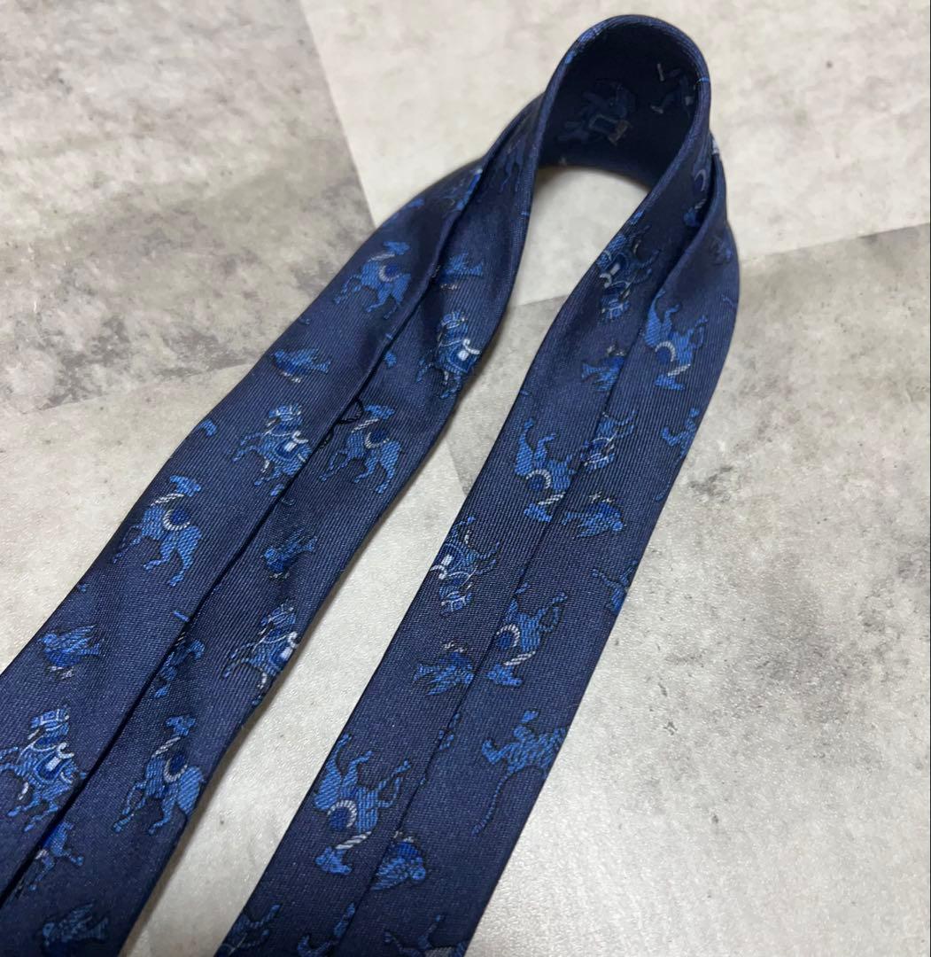 未使用級 箱付き HERMES ネクタイ ハイブランド 総柄