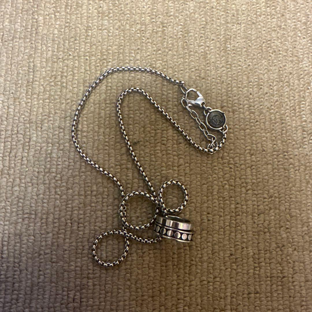 ディーゼルネックレス