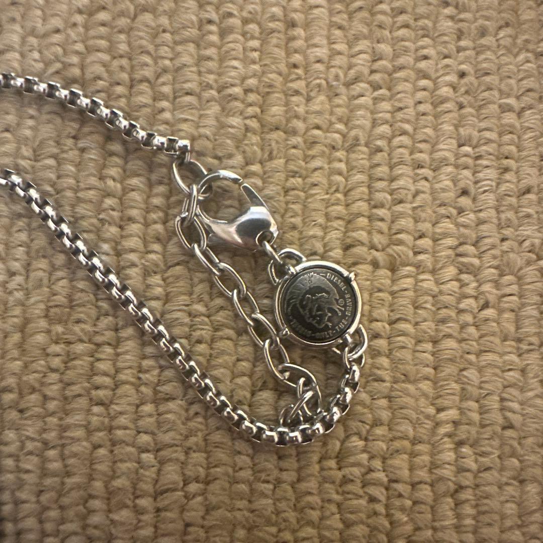 ディーゼルネックレス